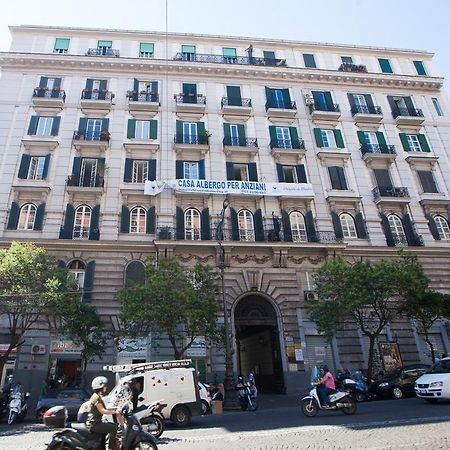 Bovio Prestige Apartments Naples Luaran gambar