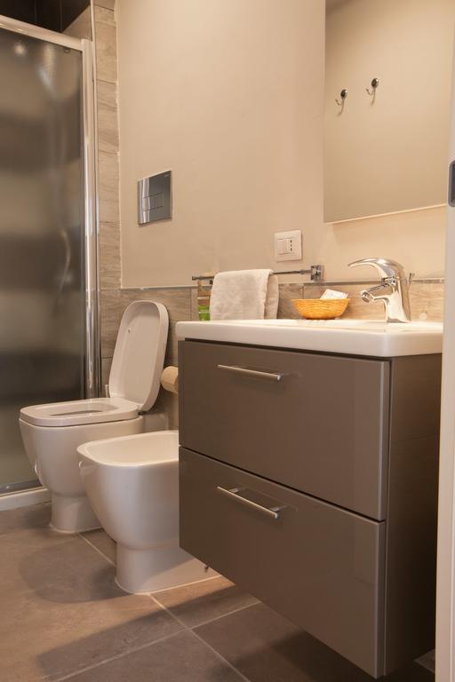 Bovio Prestige Apartments Naples Luaran gambar